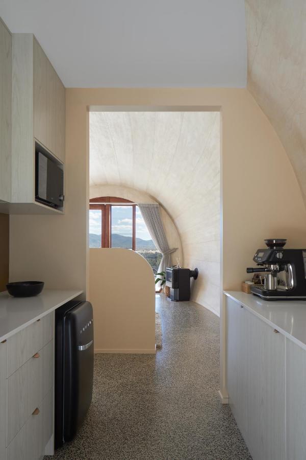 Barrel View Luxury Cabins Ballandean Bagian luar foto
